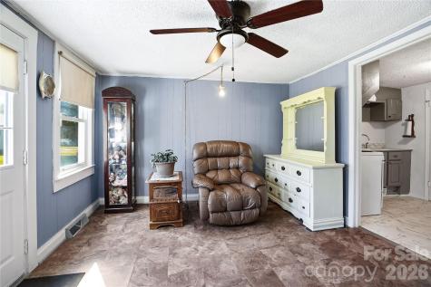 116 E Boston Avenue Bessemer City NC 28016