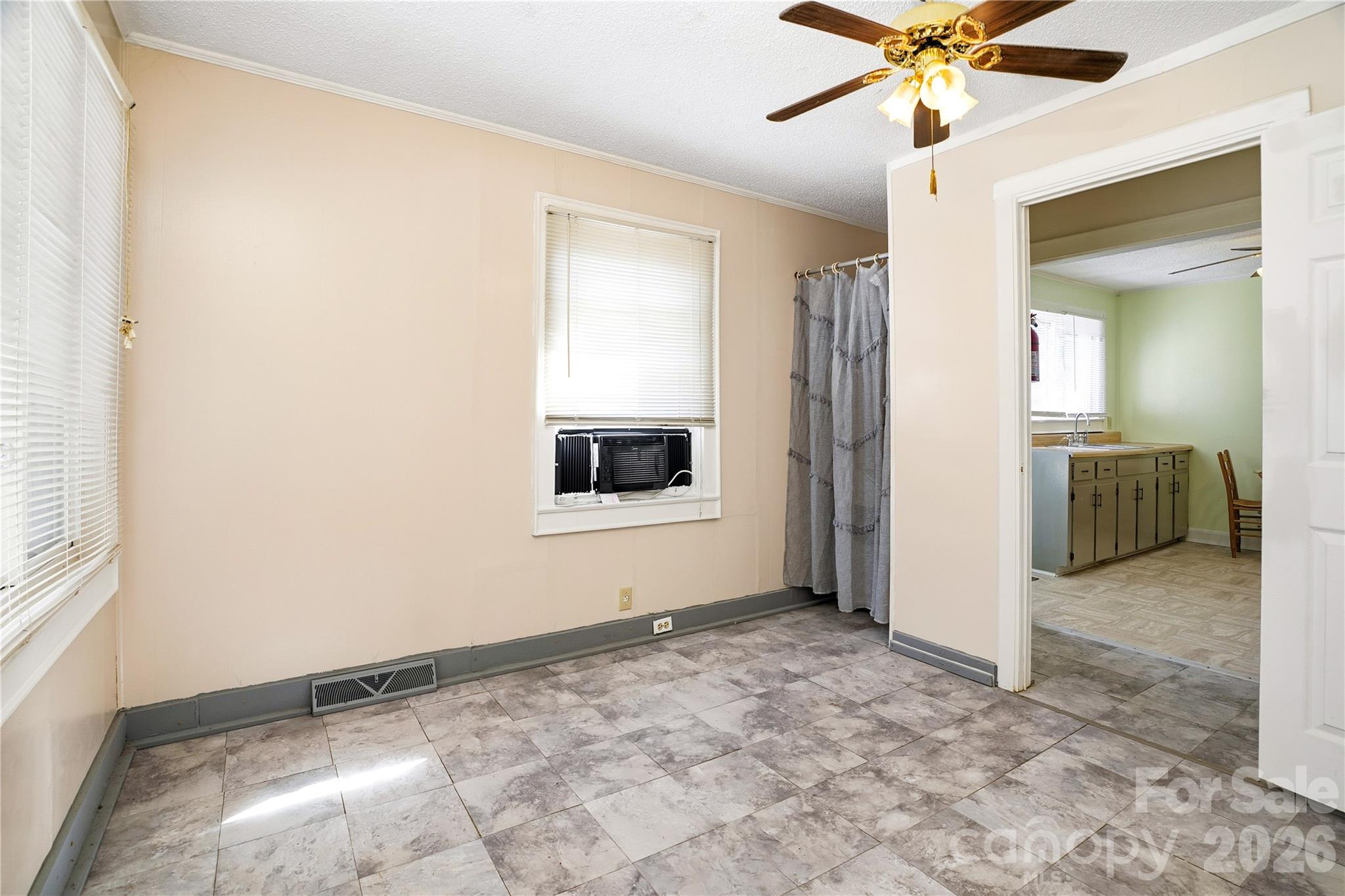 116 E Boston Avenue Bessemer City NC 28016