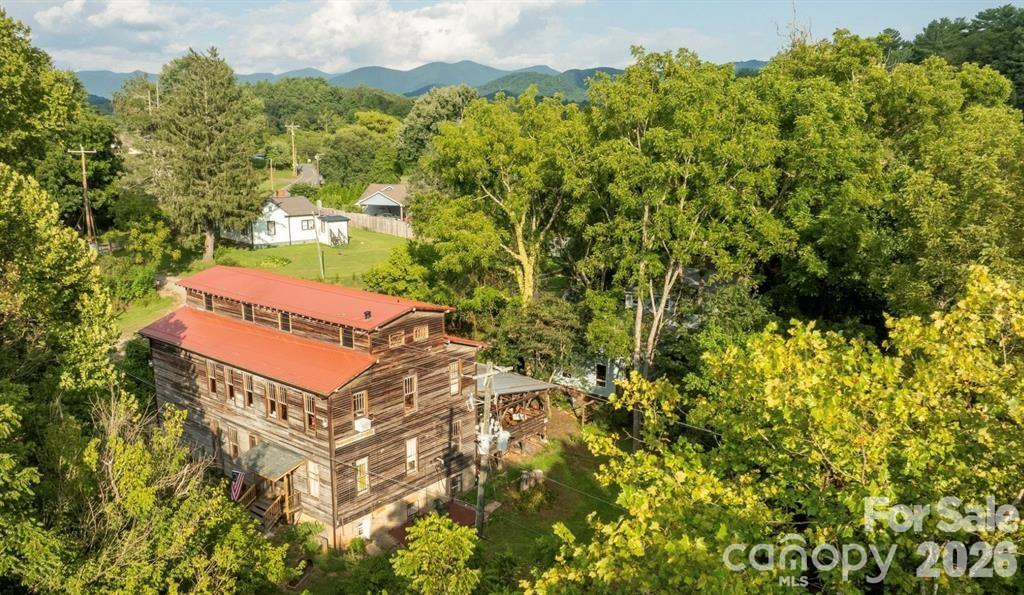 9 & 1 Old Mill Lane Weaverville NC 28787
