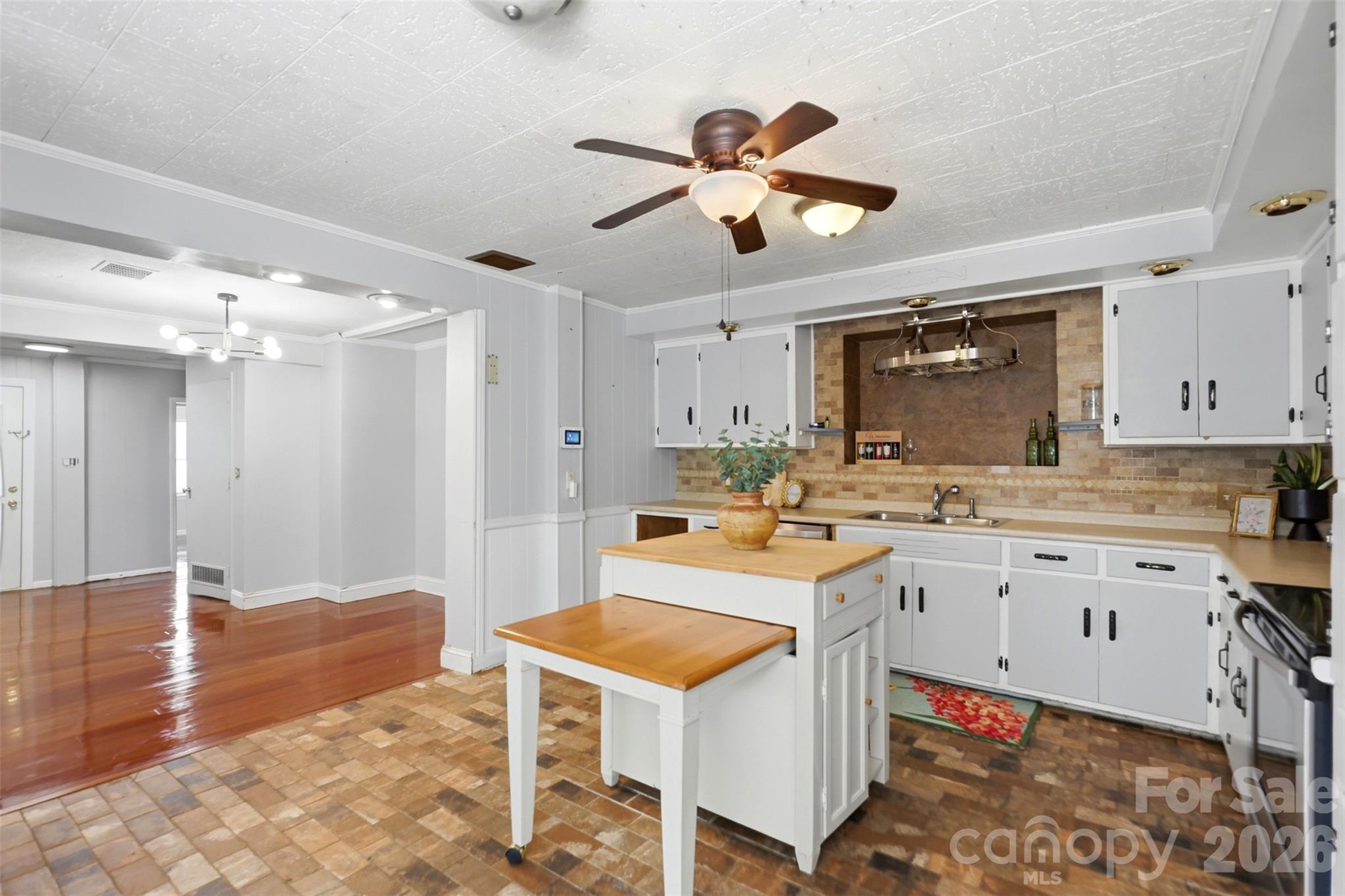 2670 N Olivers Road Newton NC 28658