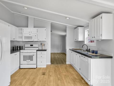 37 Motts Drive Candler NC 28715