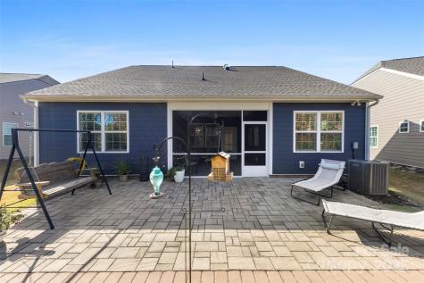 129 Picasso Trail Mount Holly NC 28120