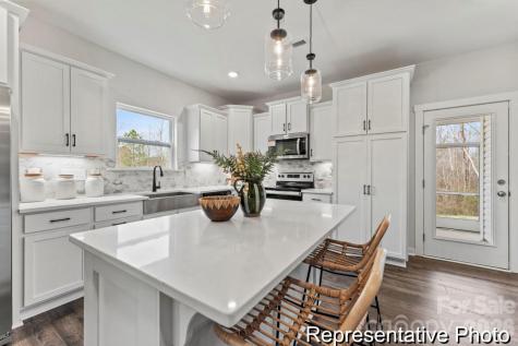 144 Pembroke Way Albemarle NC 28001