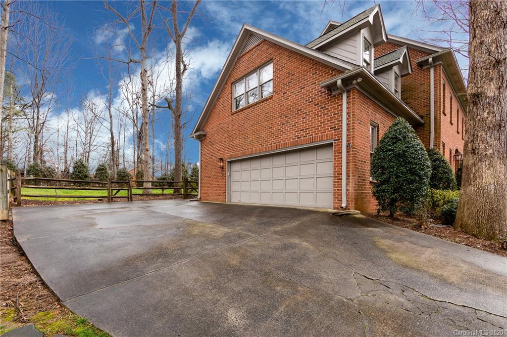 6539 Chestnut Grove Lane Charlotte NC 28210