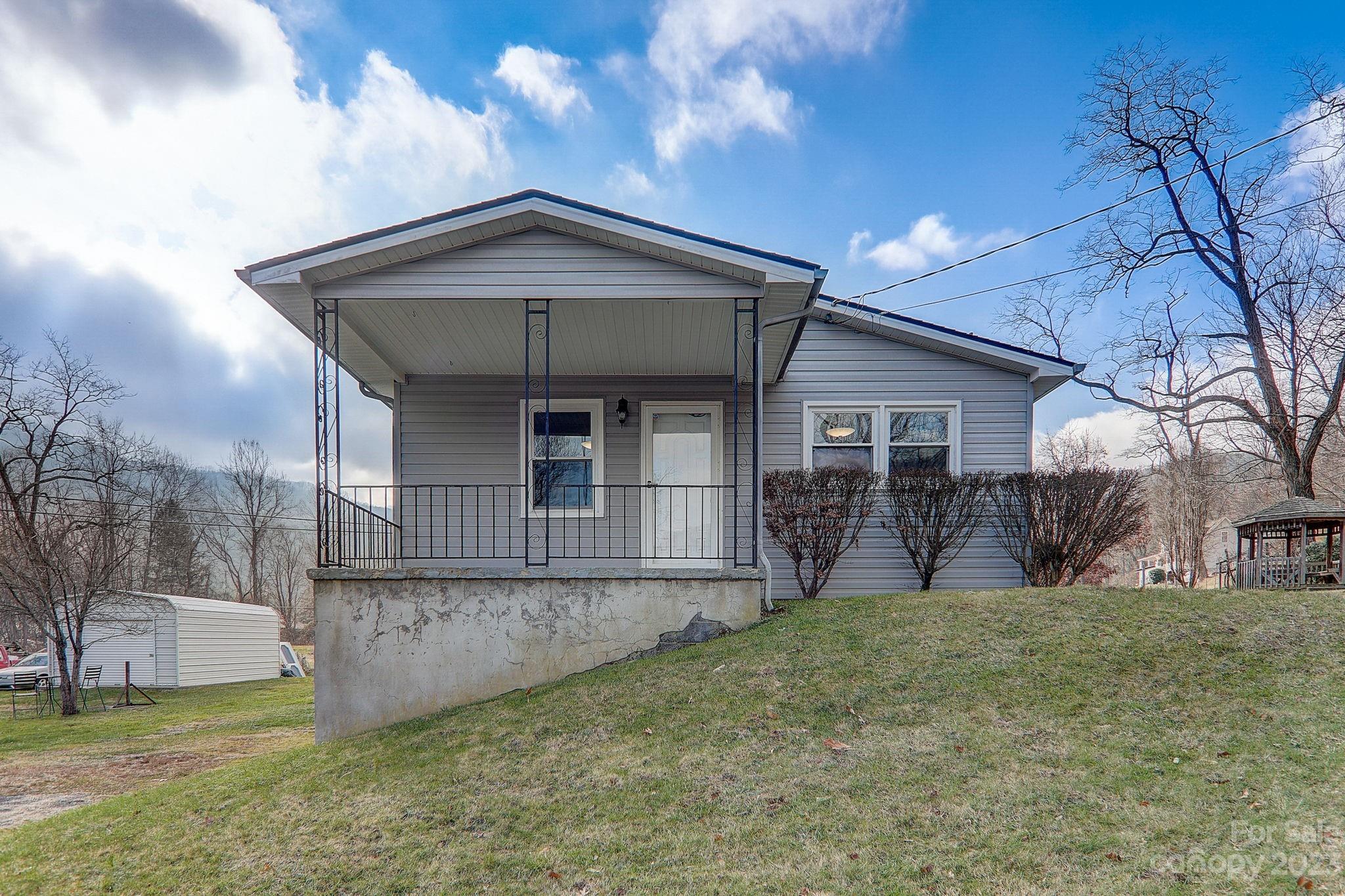 140 Indian Trail Loop Waynesville NC 28786