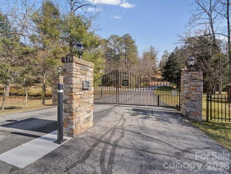 220 Jonathan Creek Drive Etowah NC 28729