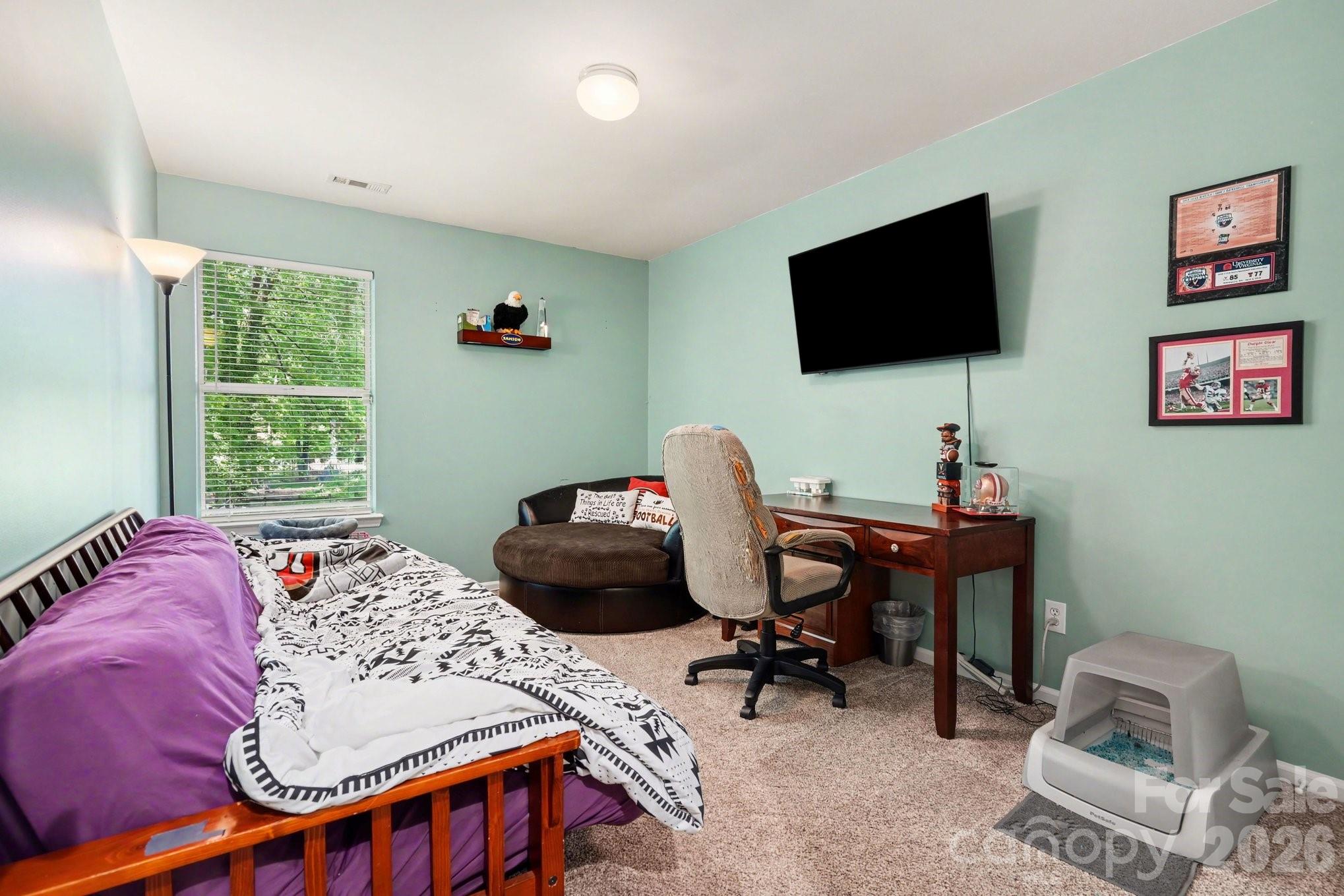 8700 Heather View Court Charlotte NC 28216