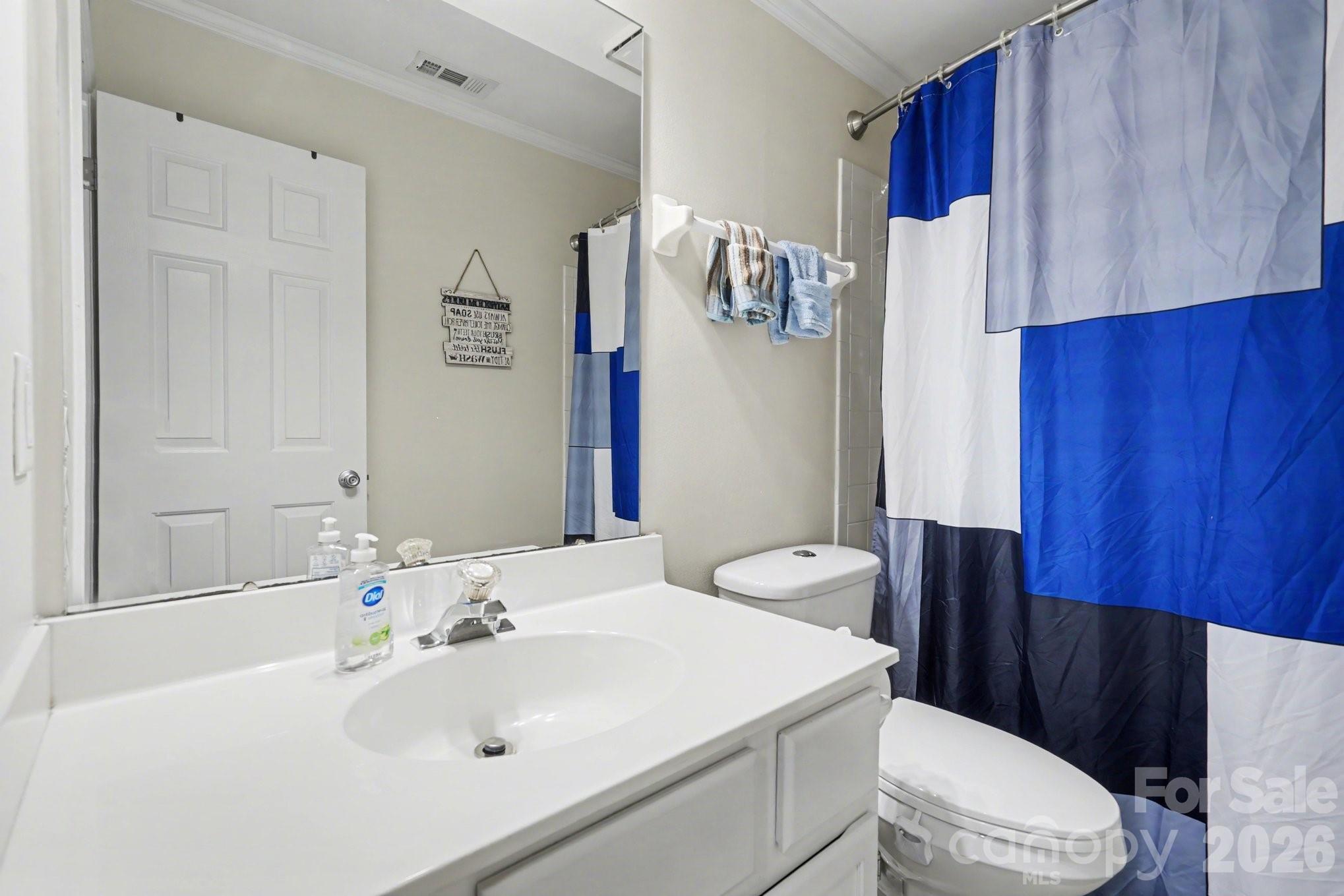 8700 Heather View Court Charlotte NC 28216
