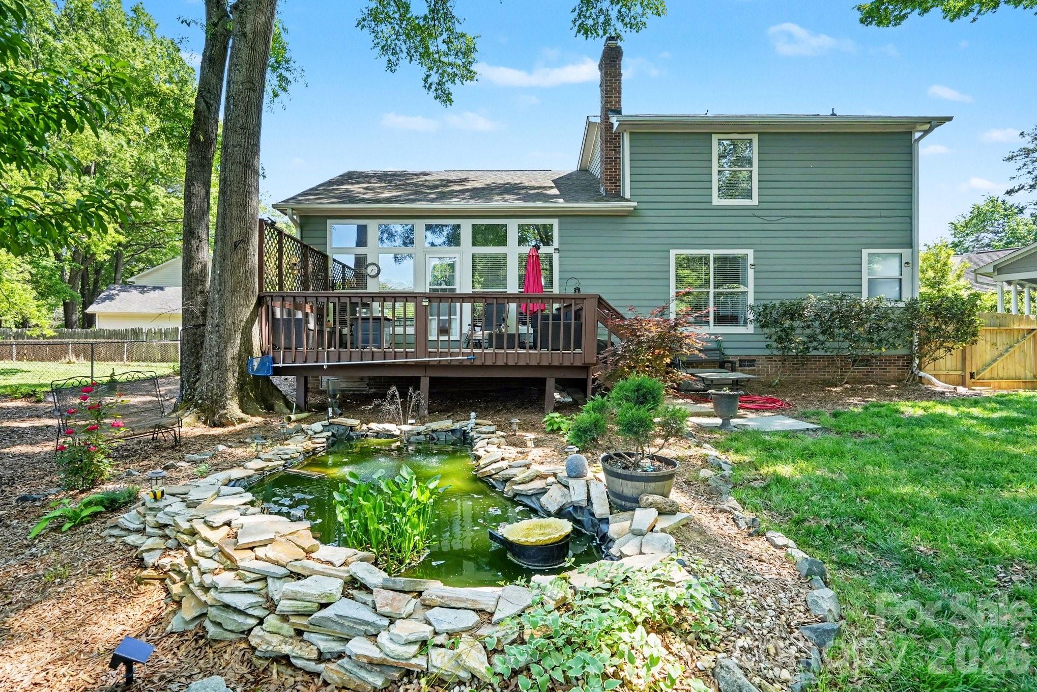 8700 Heather View Court Charlotte NC 28216