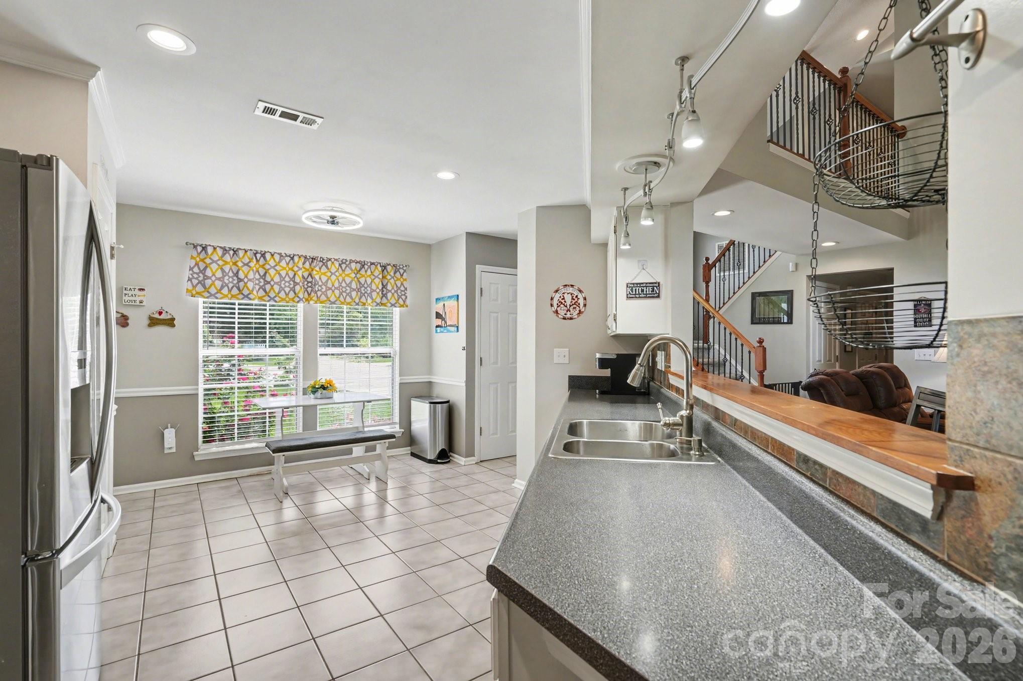 8700 Heather View Court Charlotte NC 28216
