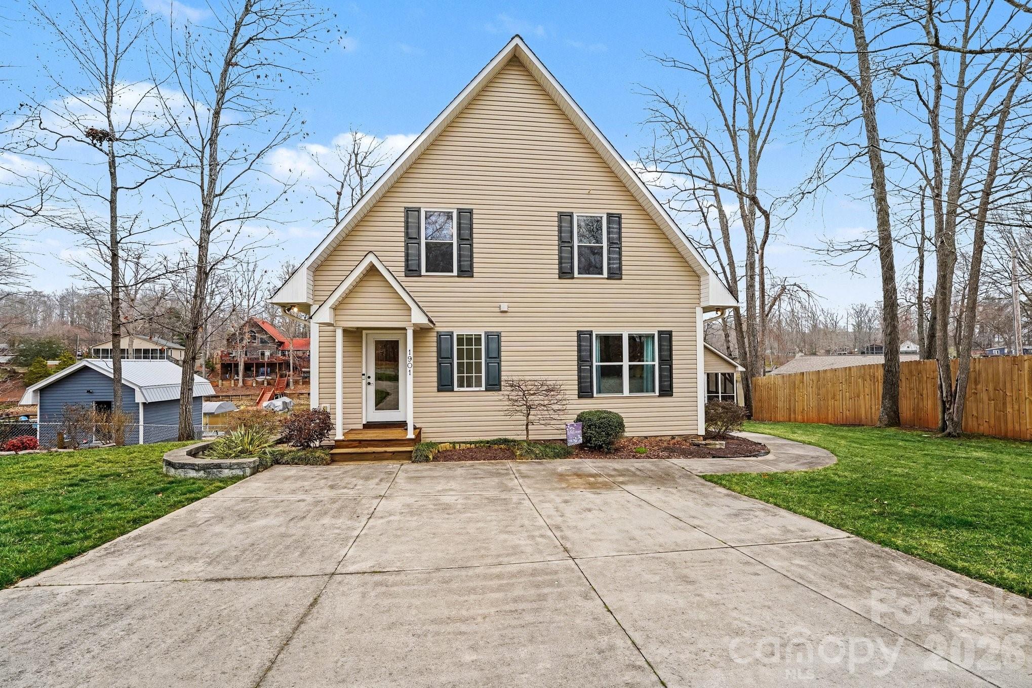 1901 Warf Road Lexington NC 27292
