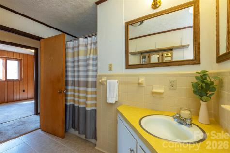 118 Richard Lane Black Mountain NC 28711