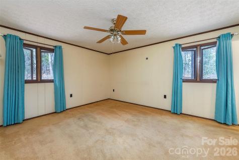 118 Richard Lane Black Mountain NC 28711