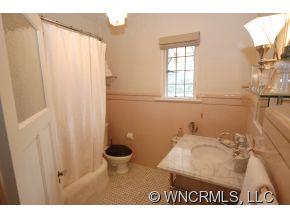 21 Lakeview Road Asheville NC 28804