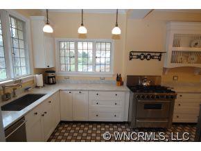 21 Lakeview Road Asheville NC 28804
