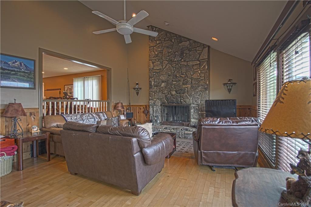 5146 Old Linville Road Marion NC 28752