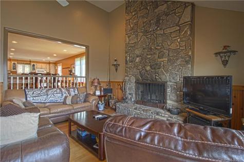5146 Old Linville Road Marion NC 28752