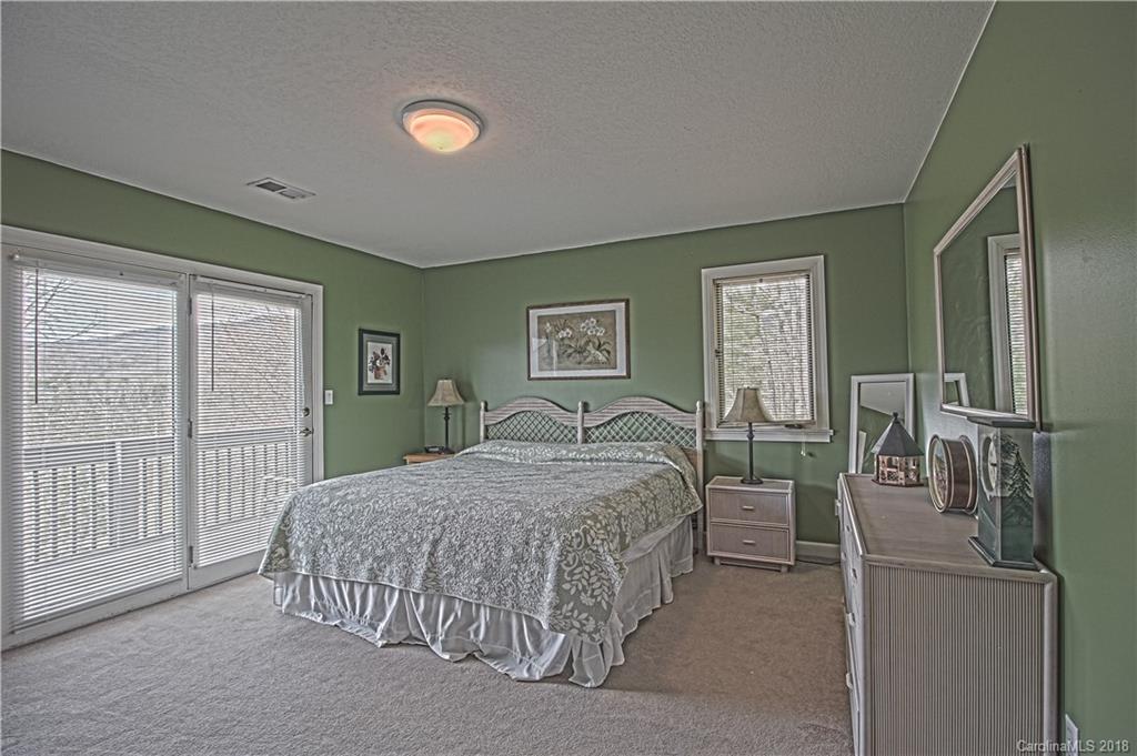 5146 Old Linville Road Marion NC 28752