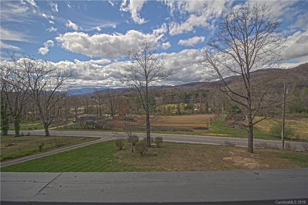 5146 Old Linville Road Marion NC 28752