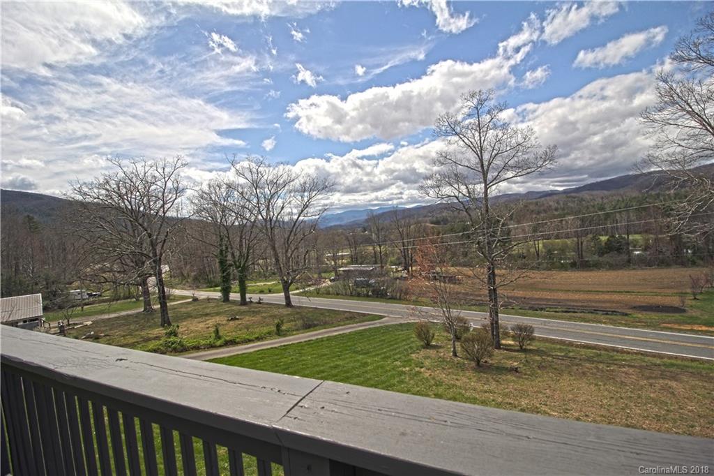 5146 Old Linville Road Marion NC 28752