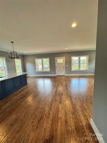 21 Marion Road Leicester NC 28748