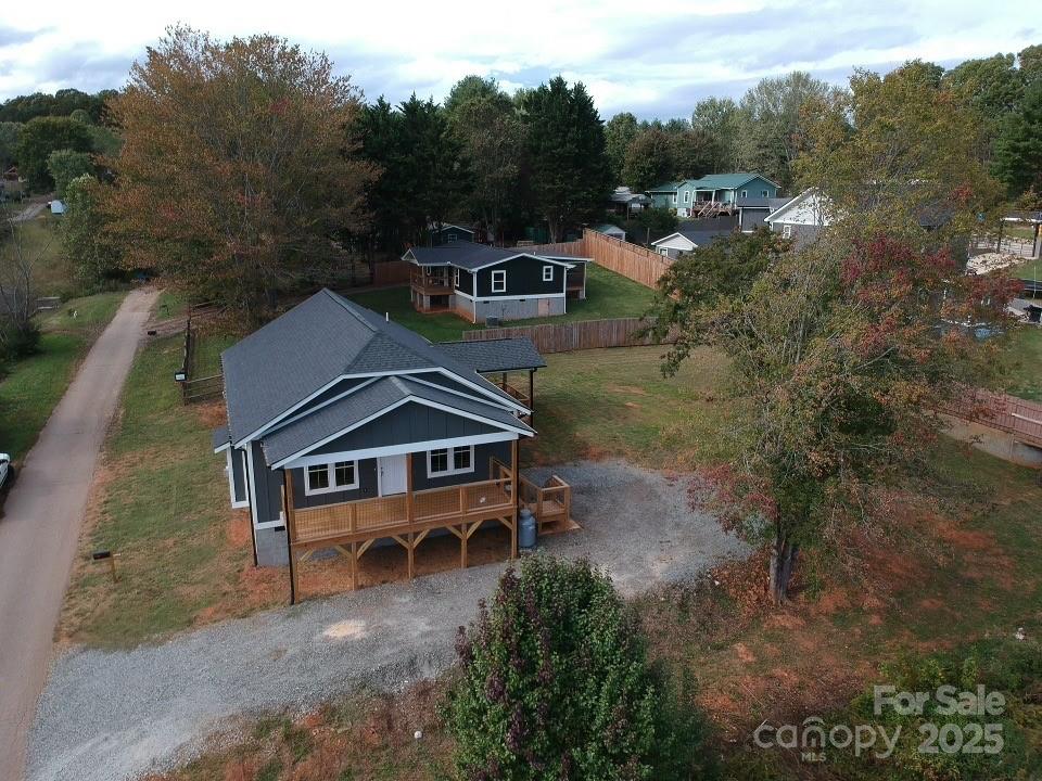 21 Marion Road Leicester NC 28748