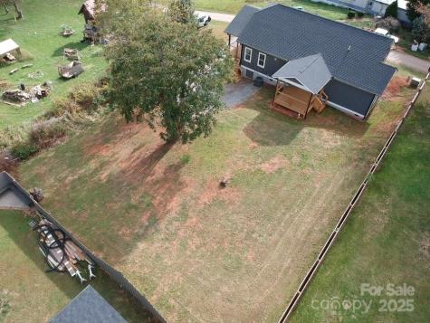 21 Marion Road Leicester NC 28748