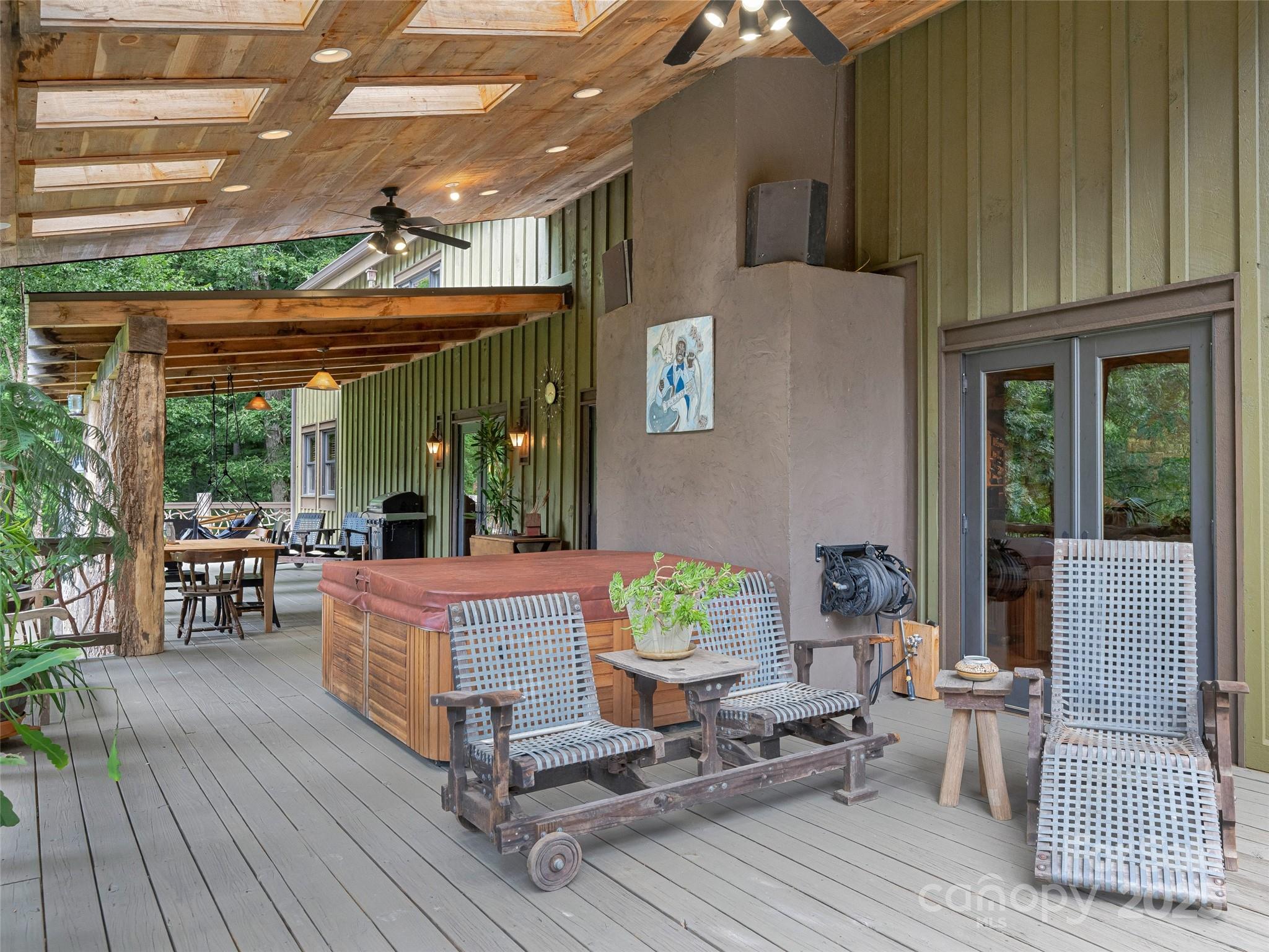415 Shady Grove Road Tuckasegee NC 28783