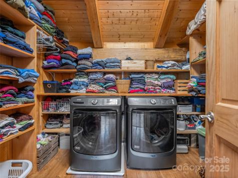 415 Shady Grove Road Tuckasegee NC 28783
