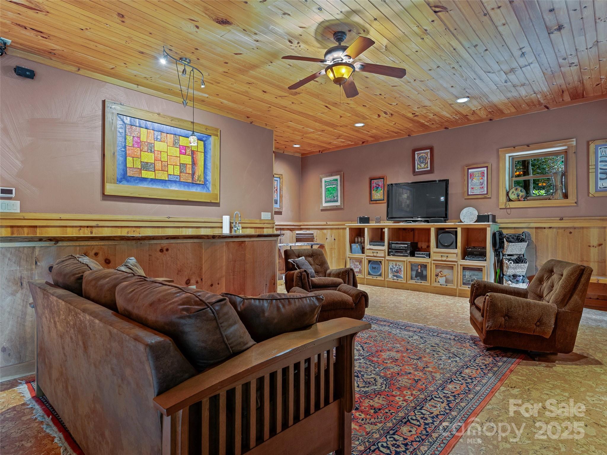 415 Shady Grove Road Tuckasegee NC 28783