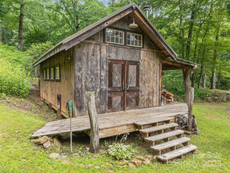 415 Shady Grove Road Tuckasegee NC 28783