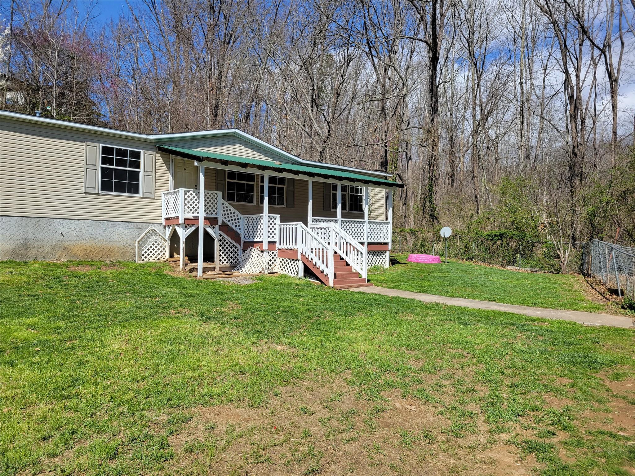 53 Whisper Street Clyde NC 28721