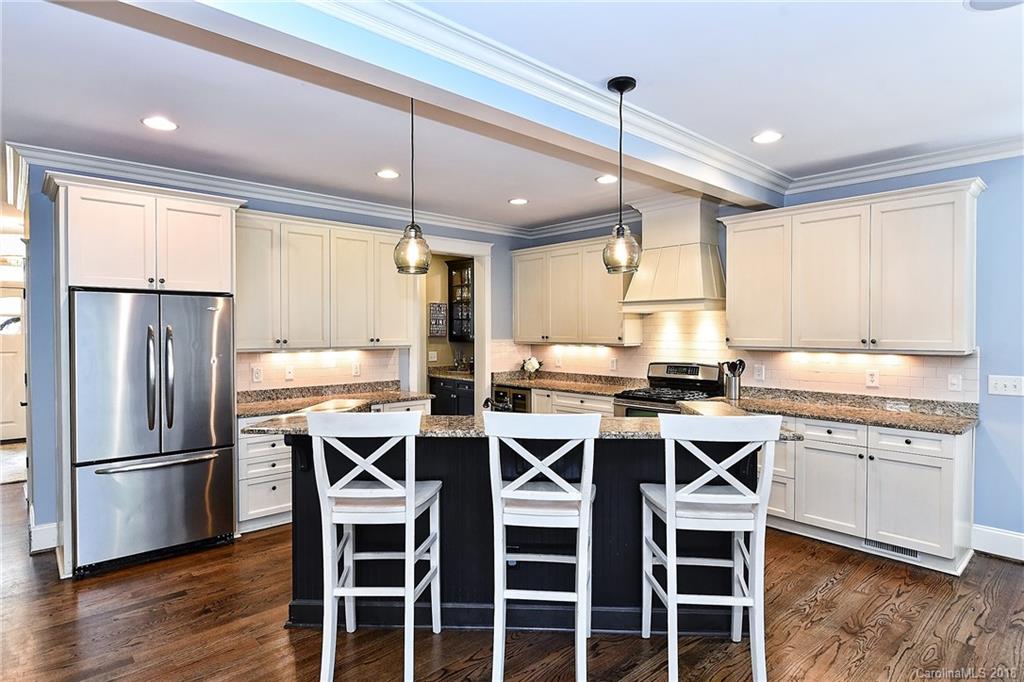1319 Ivey Drive Charlotte NC 28205