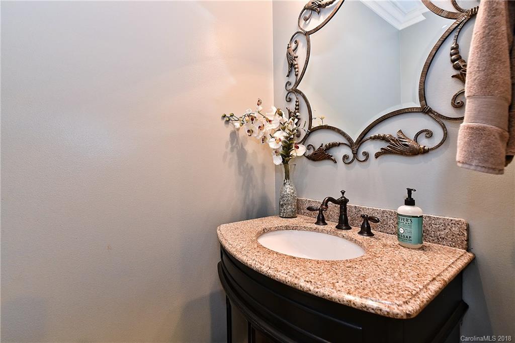 1319 Ivey Drive Charlotte NC 28205