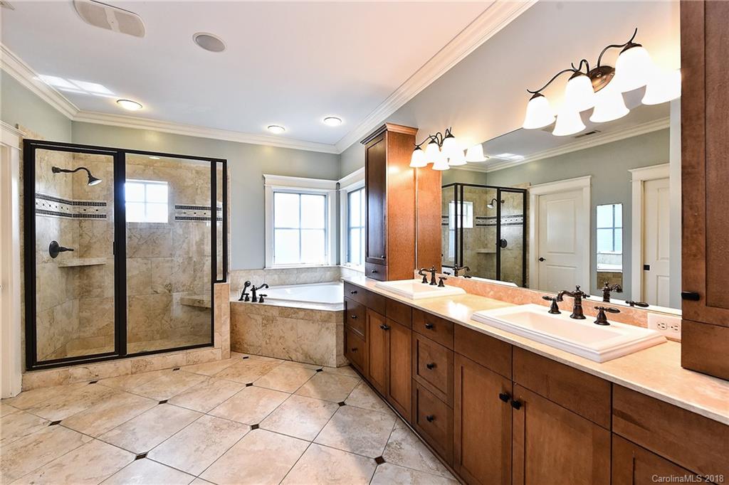 1319 Ivey Drive Charlotte NC 28205