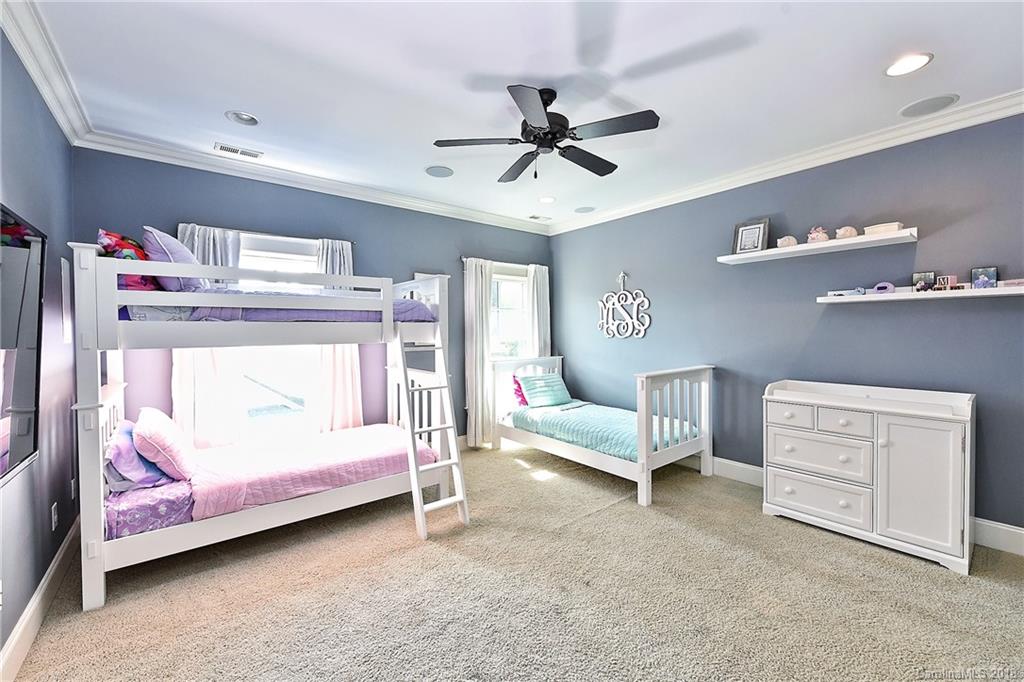 1319 Ivey Drive Charlotte NC 28205