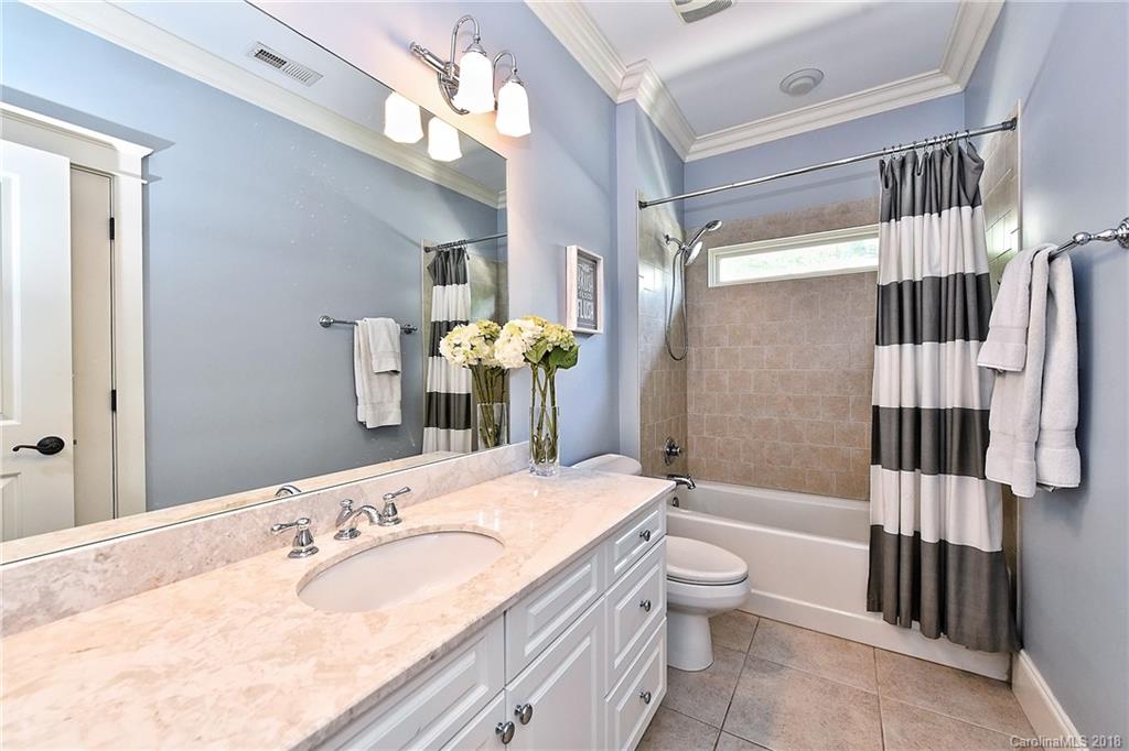 1319 Ivey Drive Charlotte NC 28205