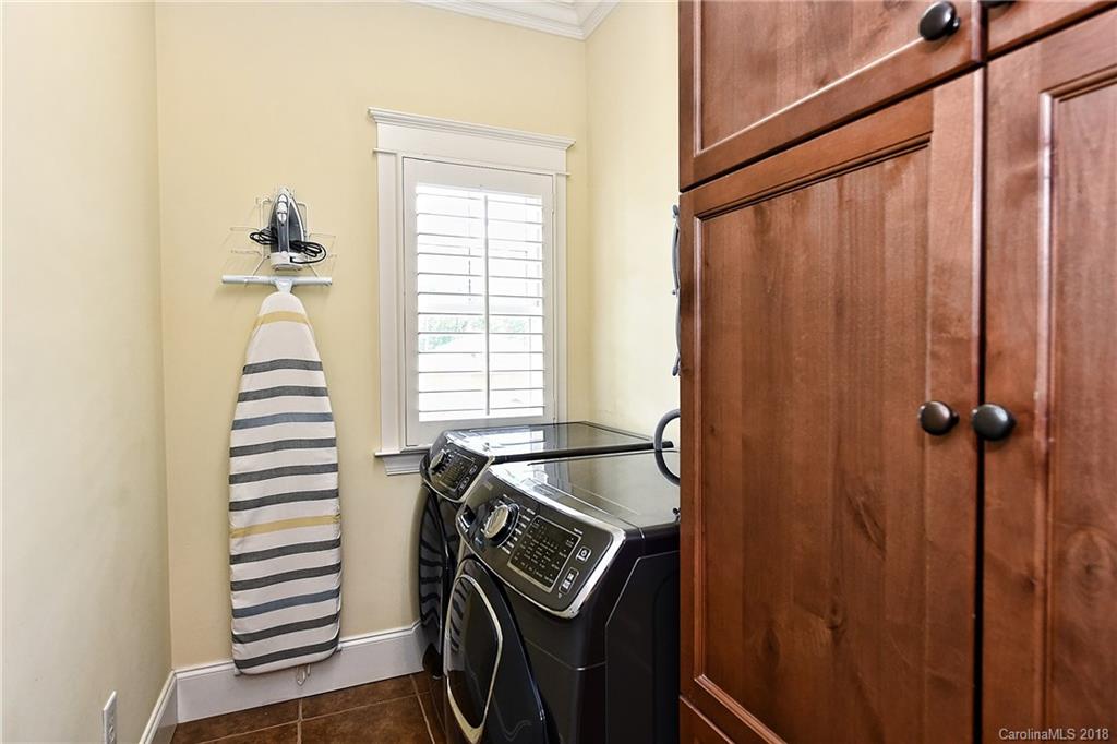 1319 Ivey Drive Charlotte NC 28205