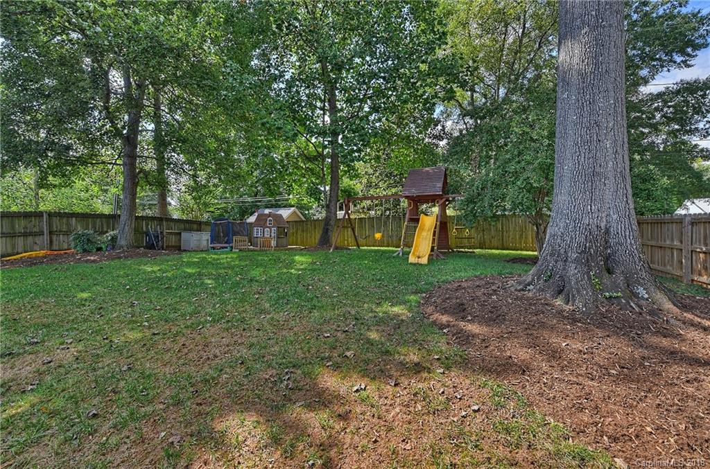1319 Ivey Drive Charlotte NC 28205