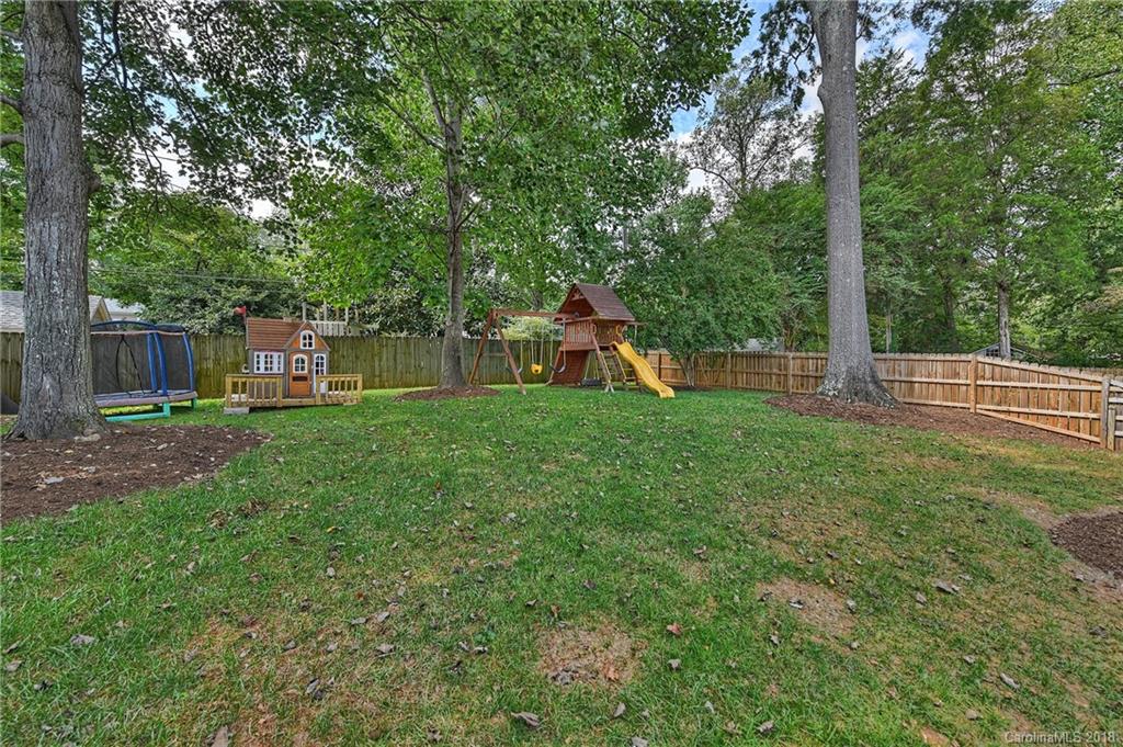 1319 Ivey Drive Charlotte NC 28205