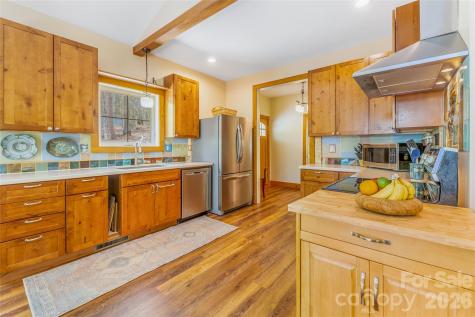 446 Amanda Drive Mars Hill NC 28754