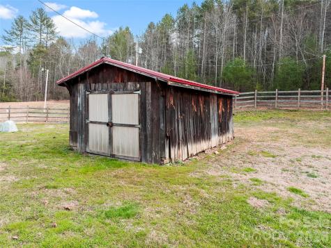 58 Guntertown Road Marshall NC 28753