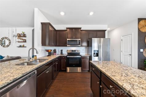 10008 Brawley Lane Charlotte NC 28215