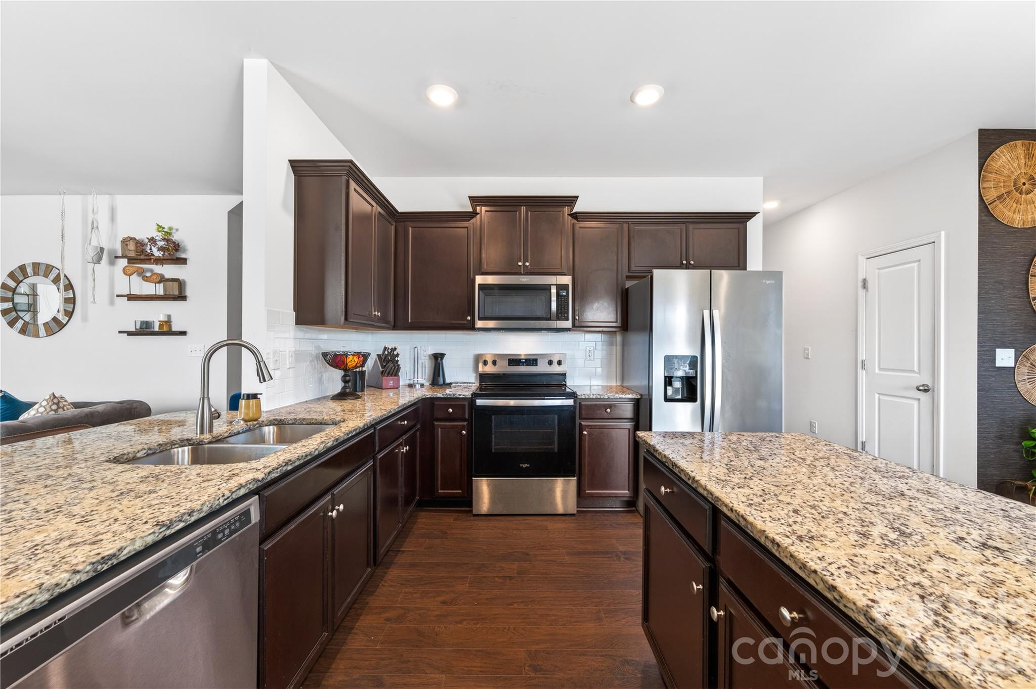 10008 Brawley Lane Charlotte NC 28215