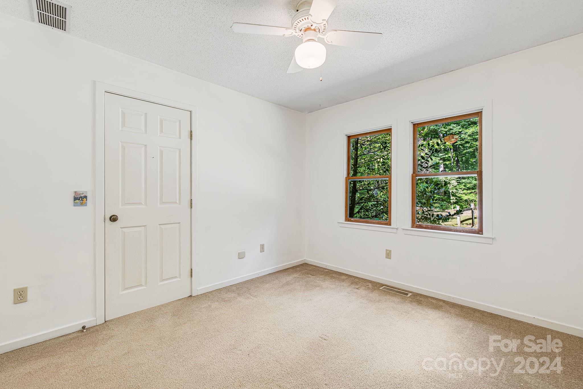21 Leisure Lane Swannanoa NC 28778