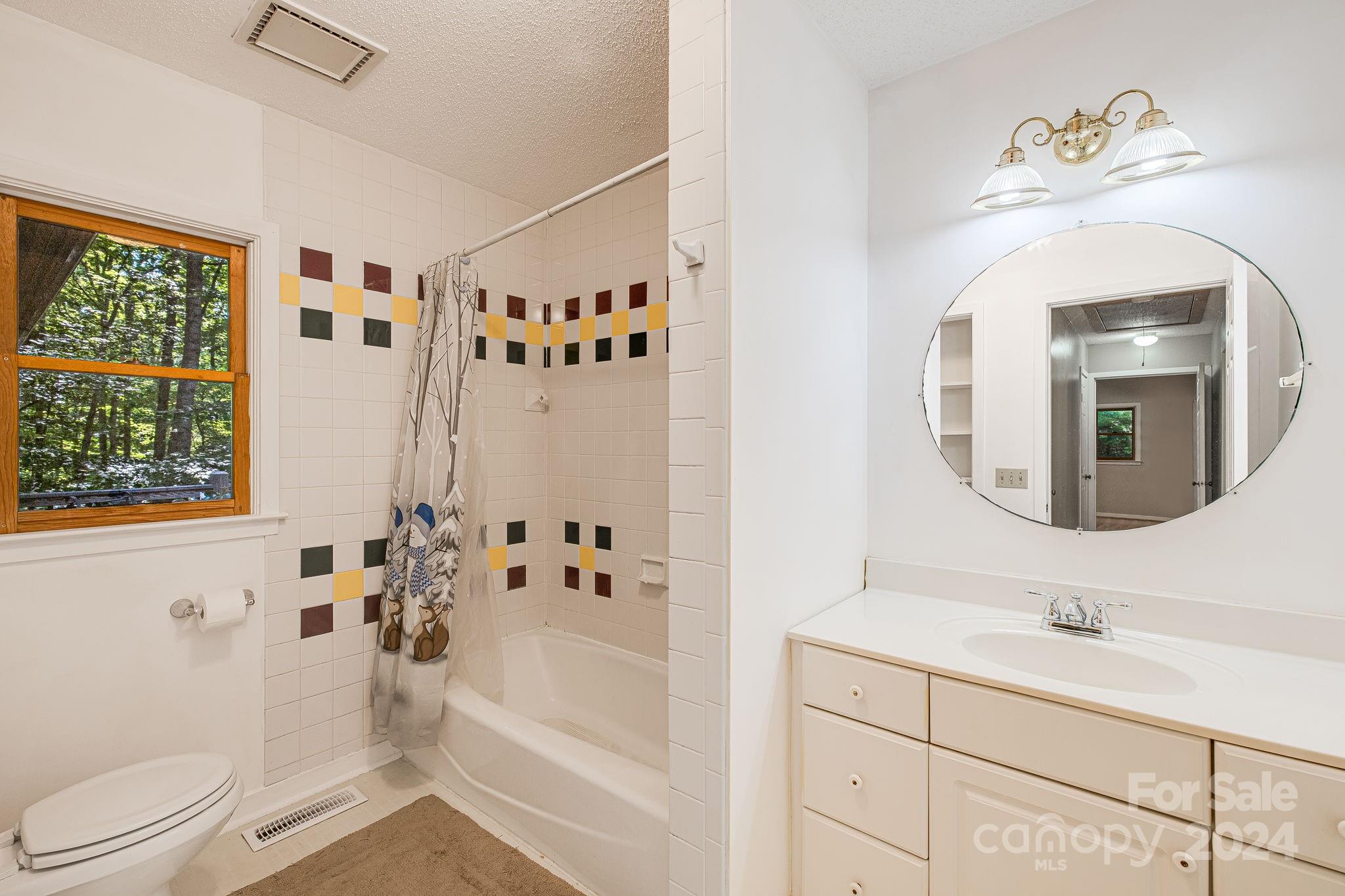 21 Leisure Lane Swannanoa NC 28778