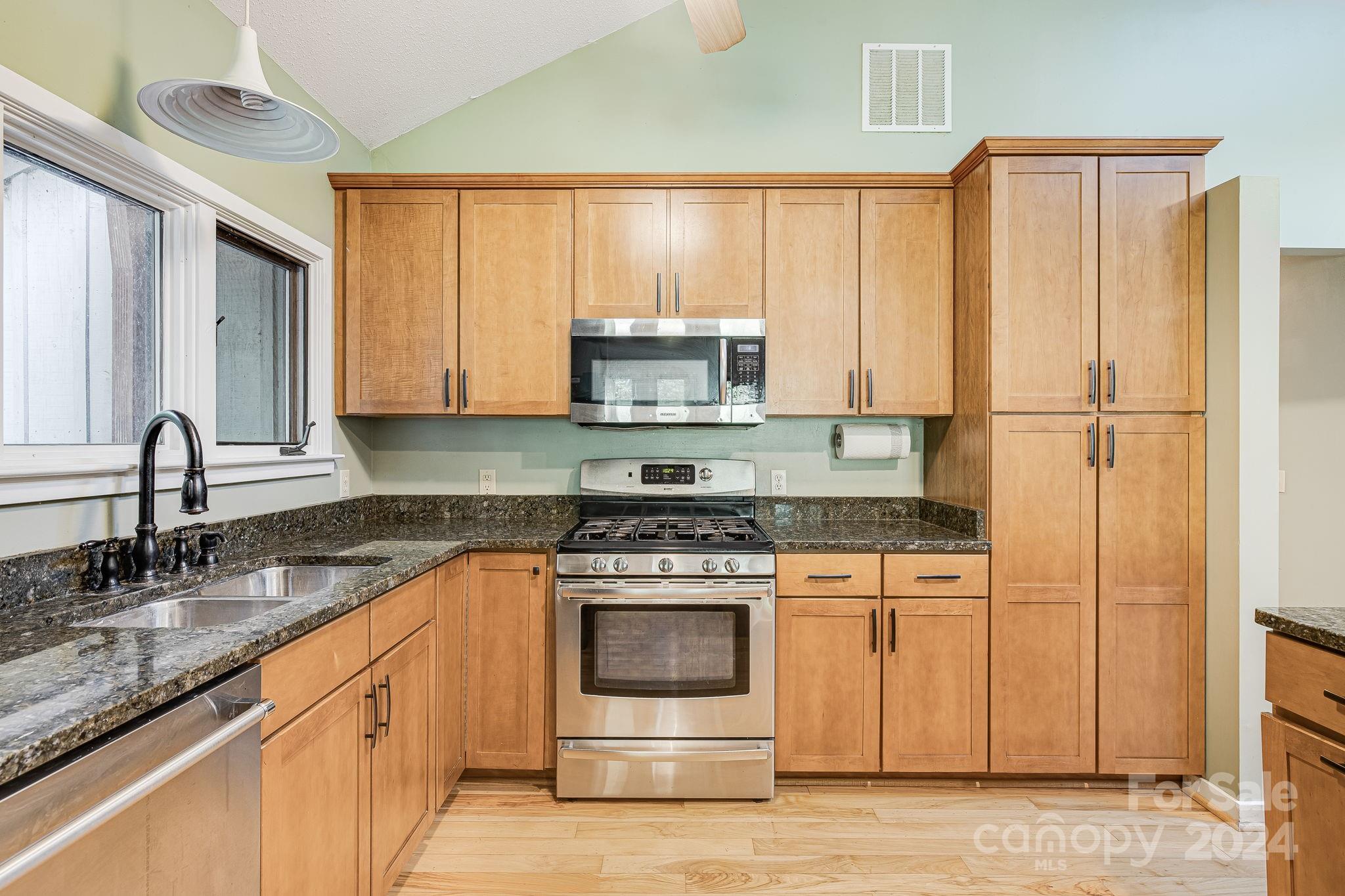 21 Leisure Lane Swannanoa NC 28778