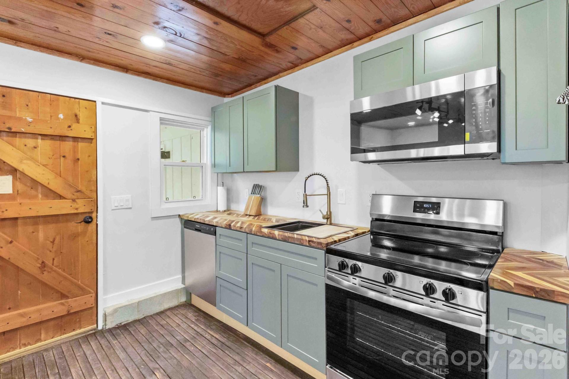 124 Glad Tidings Lane Sylva NC 28779