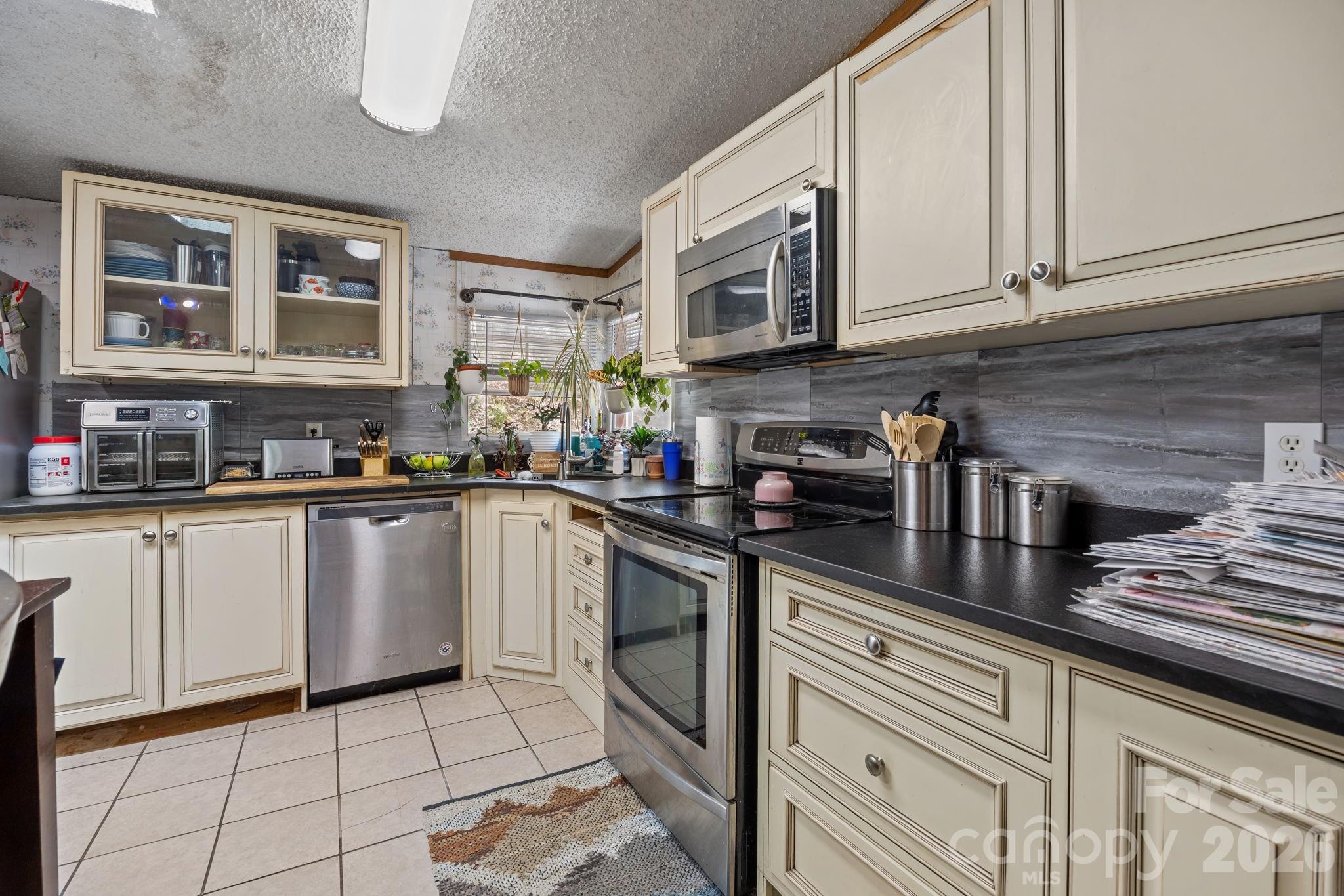 25 Weaver Lane Black Mountain NC 28711
