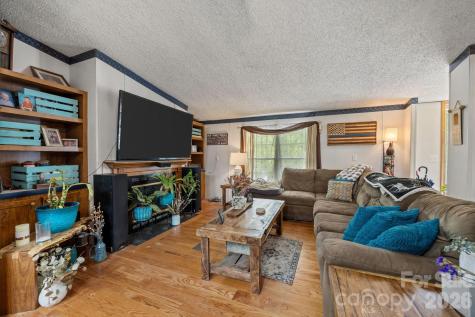 25 Weaver Lane Black Mountain NC 28711